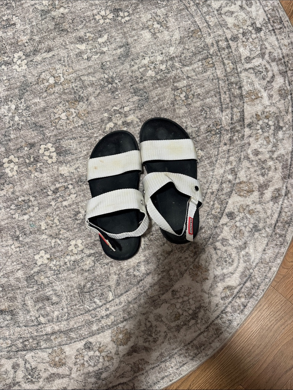 Hunter Kids Black Footbed Sandals with White Straps